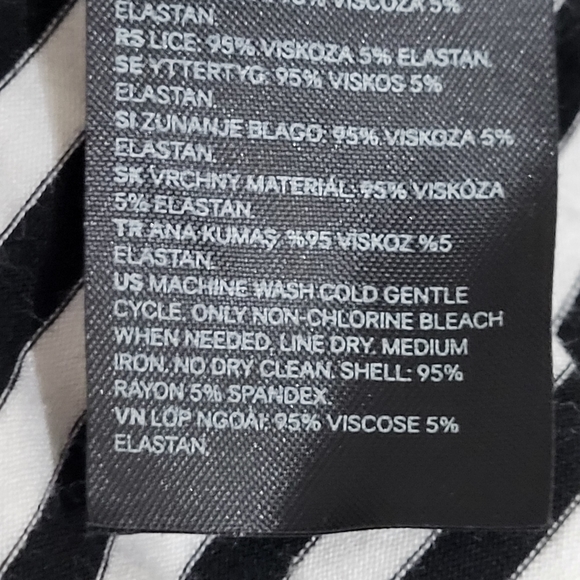 Black and White Striped Jersey Knit Turtleneck Top size M - Picture 7 of 10